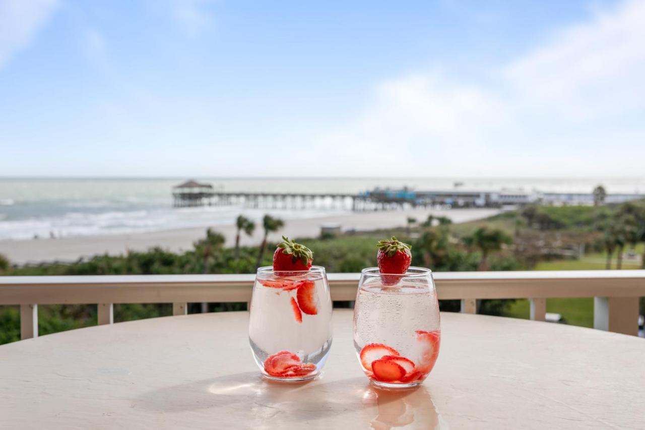 Cocoa Beach Towers Buitenkant foto