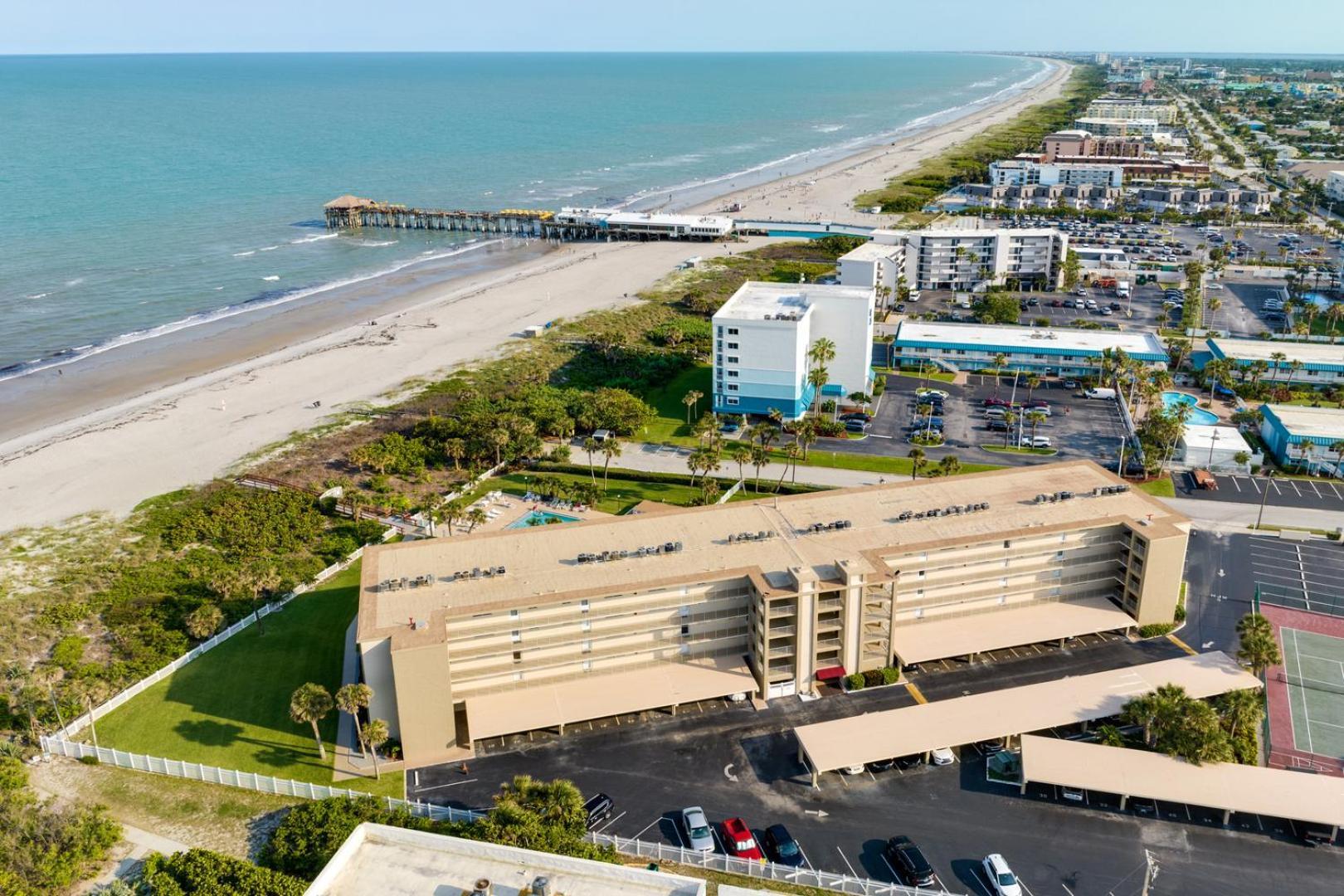 Cocoa Beach Towers Buitenkant foto